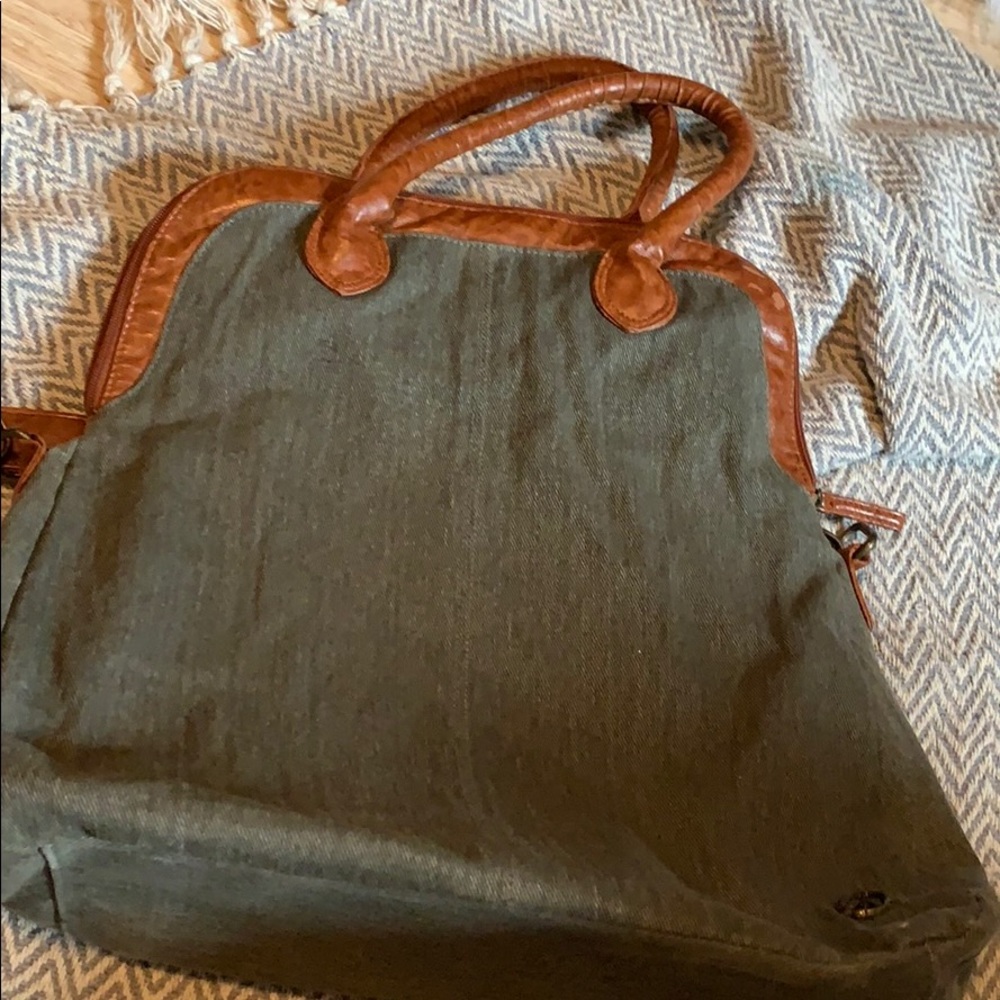 Cute tote/ crossbody bag 🌾🌼